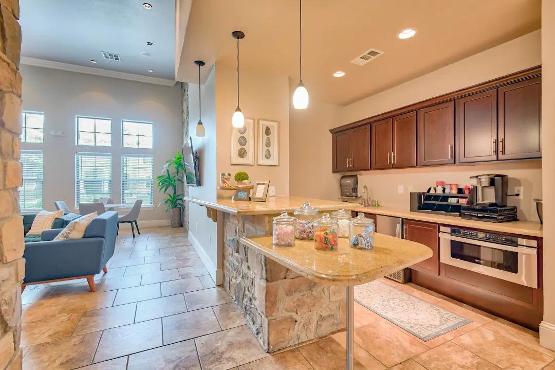 Marbella Bay Apartments gallery image 12