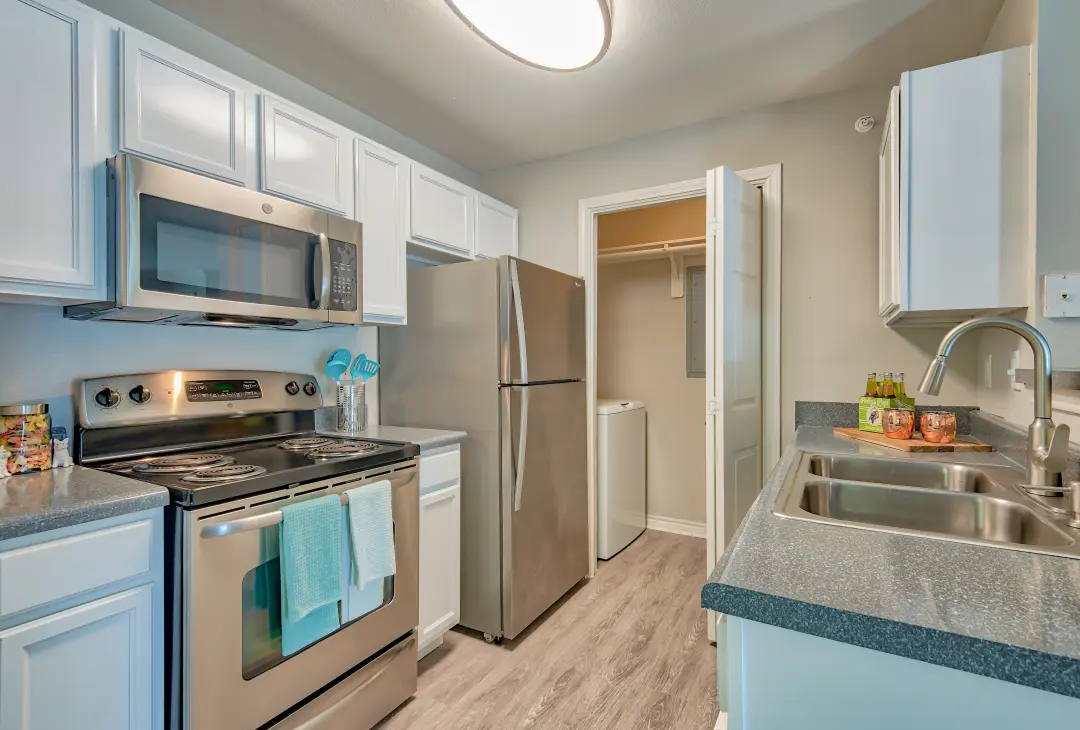 Marbella Bay Apartments gallery image 18