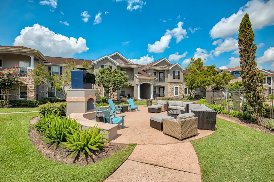 Marbella Bay Apartments gallery image 6